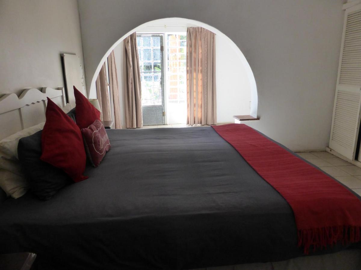 Orange Elephant Backpackers Hostel Addo Bagian luar foto